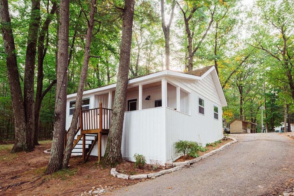 Arbutus Lake 3 Bedroom Cottage 트래버스 시티 외부 사진