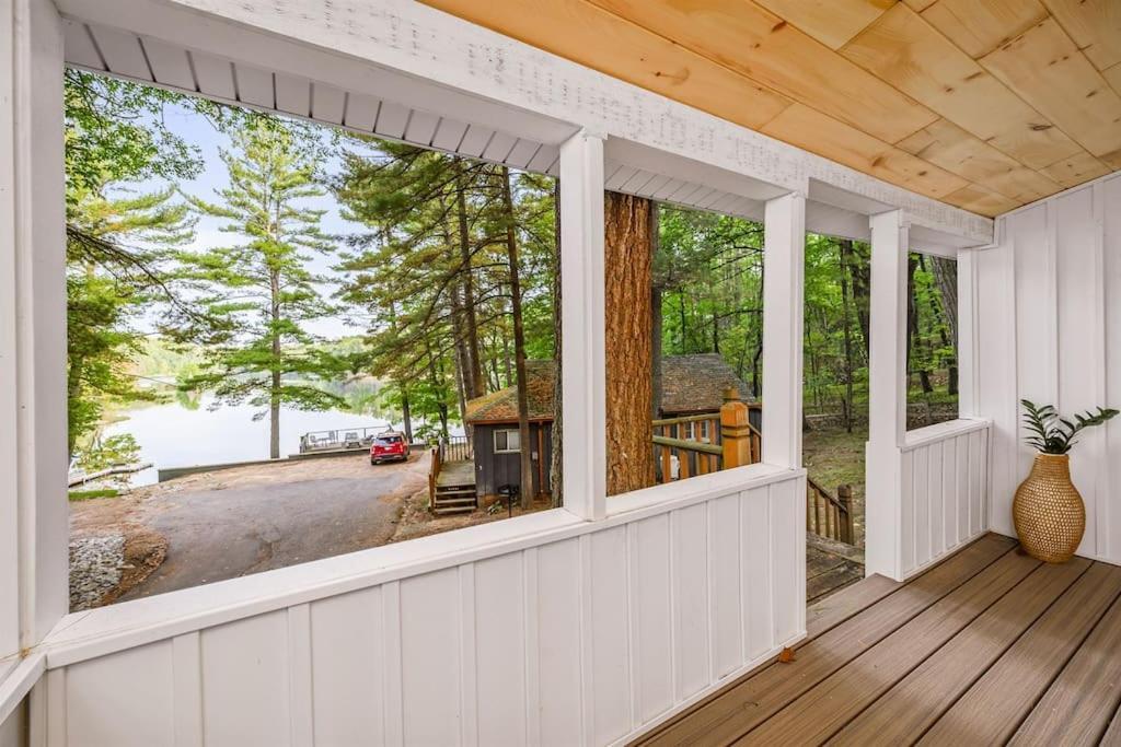Arbutus Lake 3 Bedroom Cottage 트래버스 시티 외부 사진