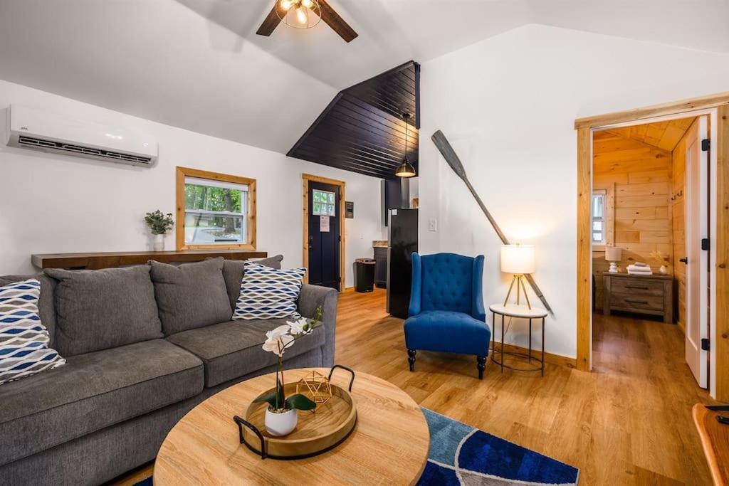 Arbutus Lake 3 Bedroom Cottage 트래버스 시티 외부 사진
