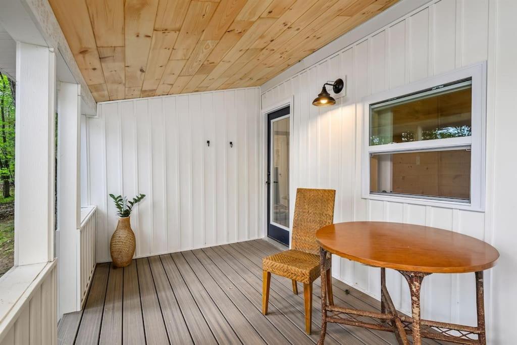 Arbutus Lake 3 Bedroom Cottage 트래버스 시티 외부 사진