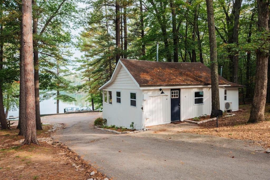 Arbutus Lake 3 Bedroom Cottage 트래버스 시티 외부 사진